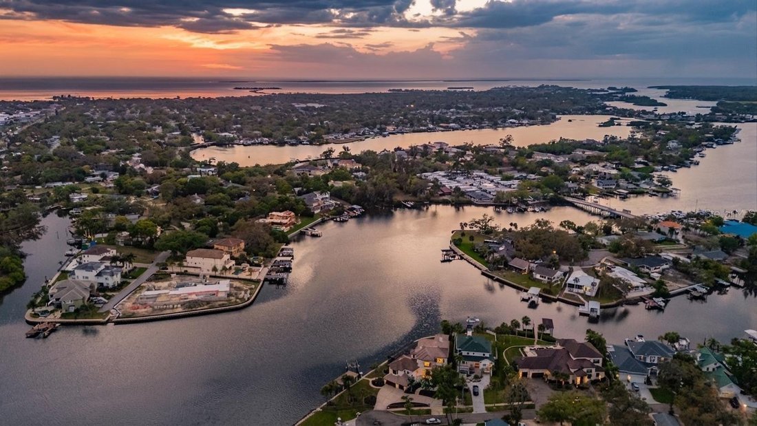House in Tarpon Springs, Florida, United States 3 - 17652167