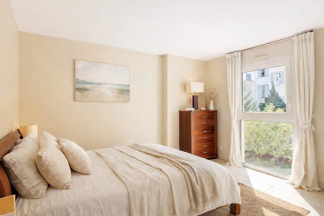 Apartment in La Source, Cannes, France 5 - 17646952