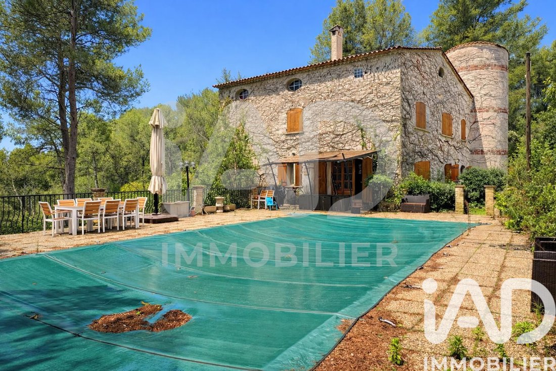 House in La Treille, Marseille, Provence-Alpes-Côte d'Azur 2 - 17437536