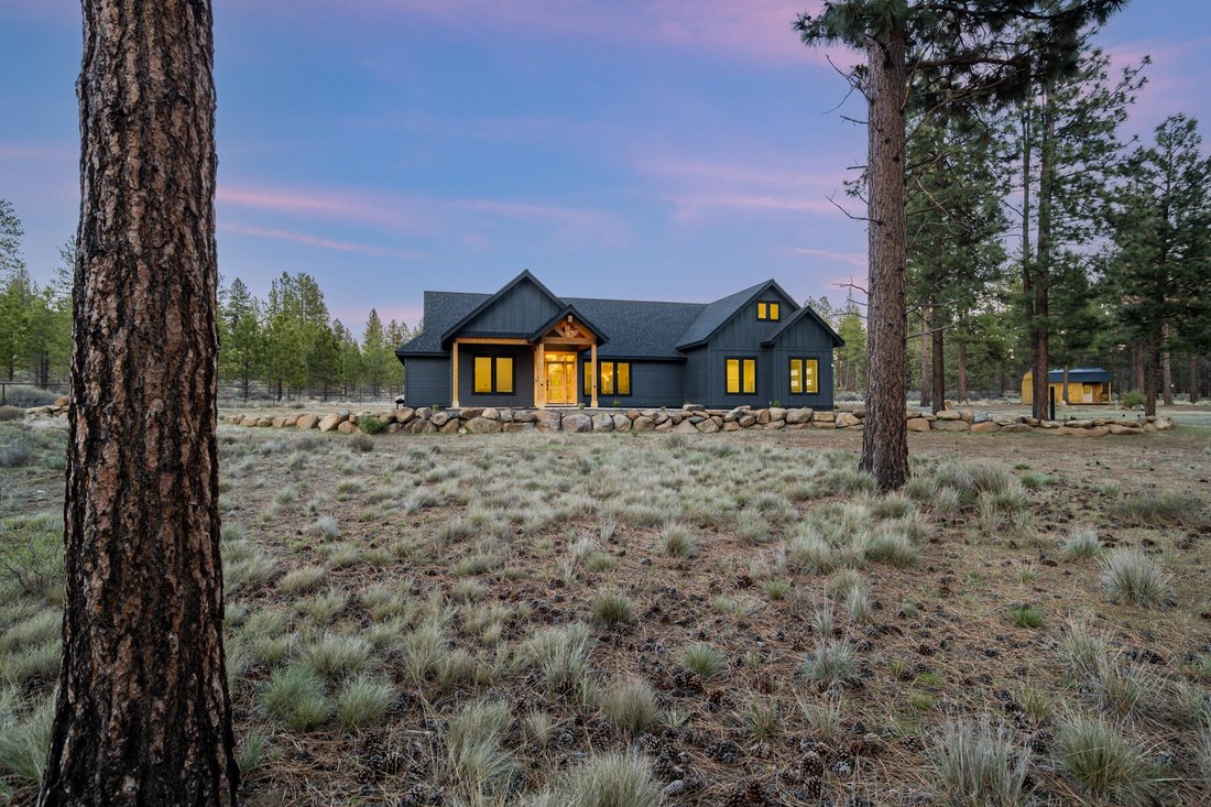 House in Sisters, Oregon, United States 5 - 17645209