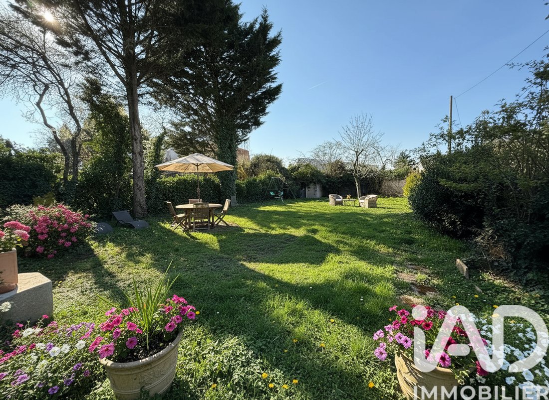 House in Sarcelles, Ile-de-France, France 1 - 17483580