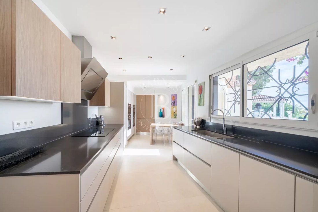 Villa in Le Grand Duc-Minelle, Mandelieu-la-Napoule, France 5 - 17645606