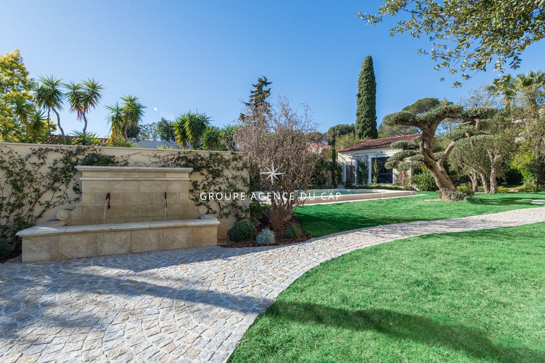 Villa in Les Plaines-Les Tasses, Saint-Raphaël, France 3 - 17410614