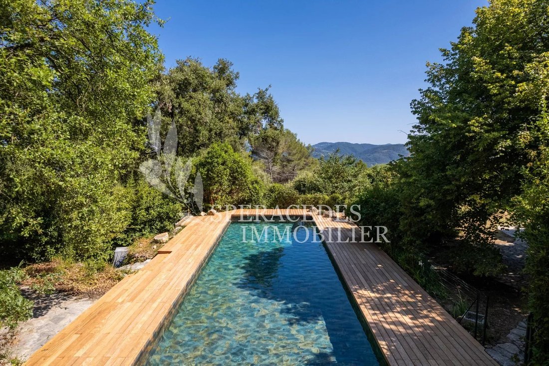 Estate in Saint-Cézaire-sur-Siagne, Provence-Alpes-Côte d'Azur, France 1 - 17646987