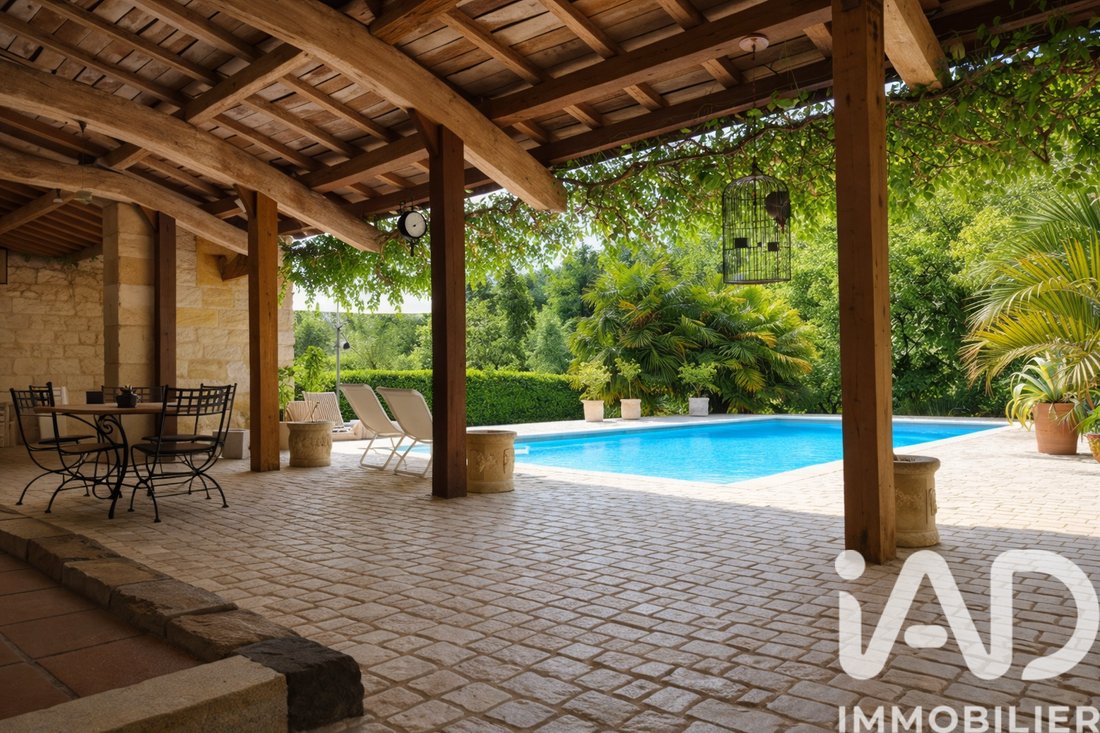 House in Saint-Mariens, Nouvelle-Aquitaine, France 1 - 17545730