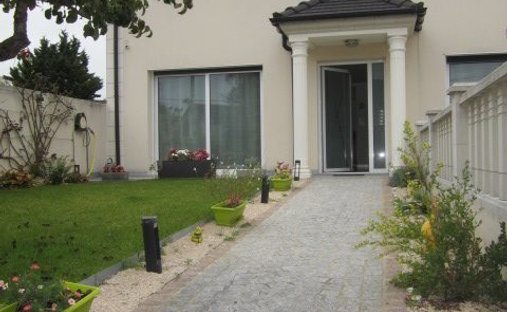 Casa a Le Blanc-Mesnil, Isola di Francia, Francia 1