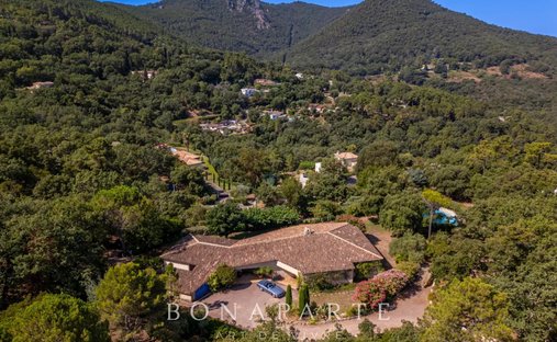 Villa in Exterieurs, Frejus, France 1