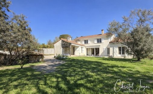 House in Port Neuf, La Rochelle, France 1