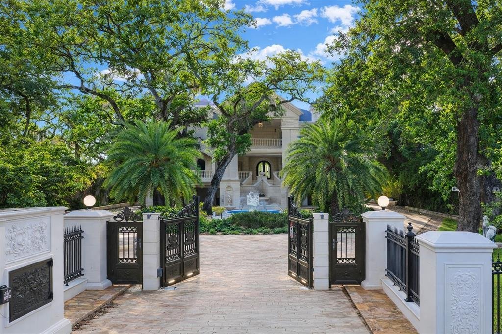 House in St. Petersburg, Florida, United States 2 - 17653742