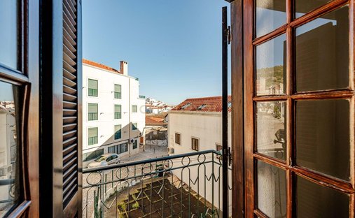 House in Santiago, Setubal, Portugal 1