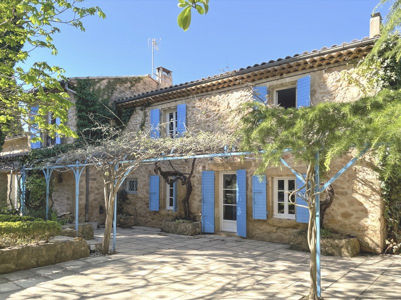 House in Jouques, Provence-Alpes-Côte d'Azur, France 1 - 17646904