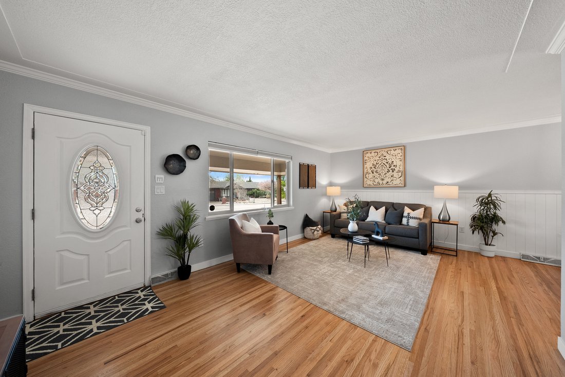 Lakewood, Colorado, United States 2 - 17647345