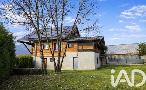 House in Sainte-Helene-sur-Isere, Auvergne-Rhône-Alpes, France 1