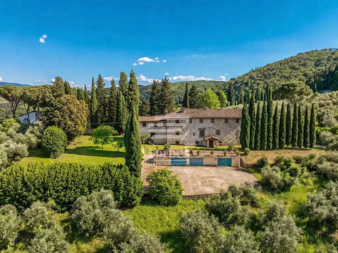 Farm Ranch in Pontassieve, Tuscany, Italy 2 - 15098609
