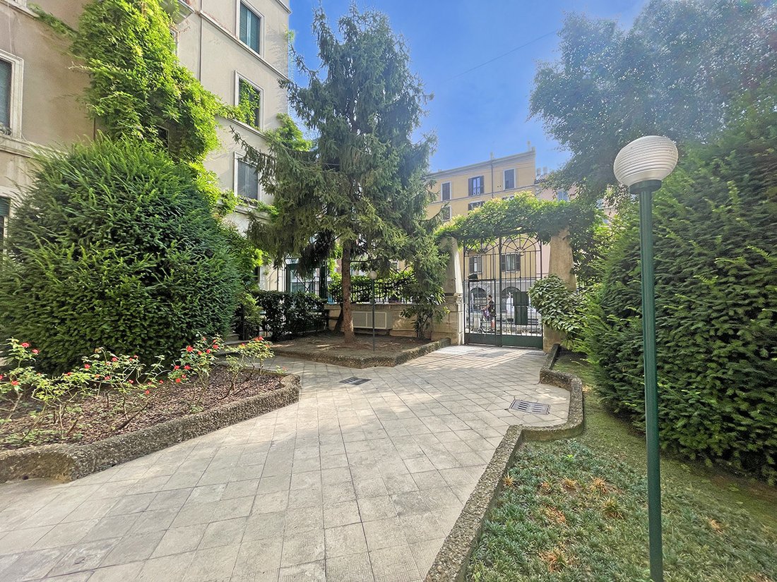 Apartment in Porta Vittoria, Milan, Lombardy 2 - 17645714
