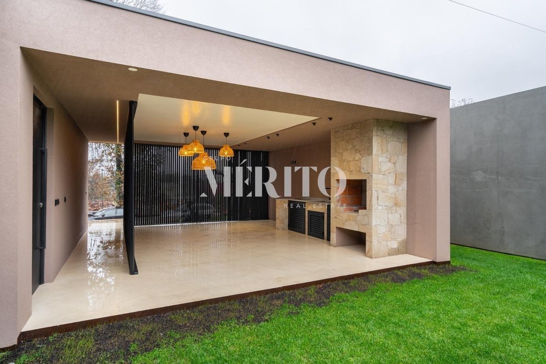 Townhouse in Soutelo, Braga, Portugal 4 - 17651979