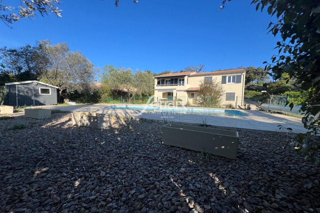 Villa in Centre Ancien, Draguignan, France 2 - 17646459