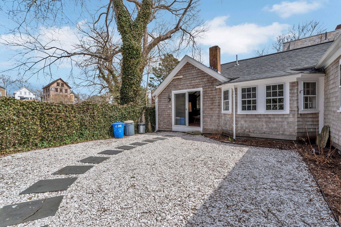 Condo in Provincetown, Massachusetts, United States 3 - 17645036