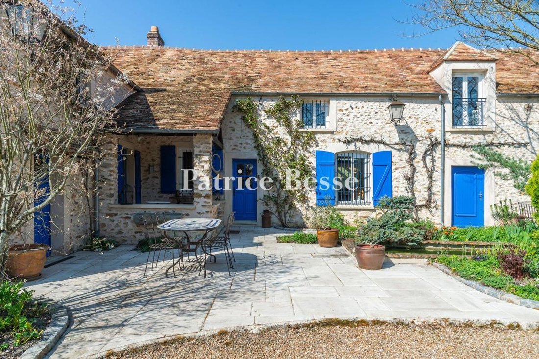 Farm Ranch in Rambouillet, Ile-de-France, France 3 - 17645264