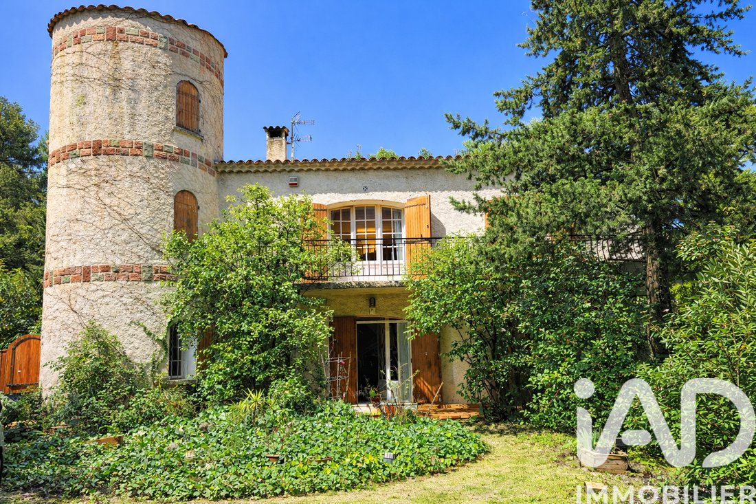 House in La Treille, Marseille, Provence-Alpes-Côte d'Azur 1 - 17437536