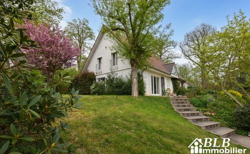 Haus in Les Essarts-le-Roi, Île-de-France, Frankreich 1
