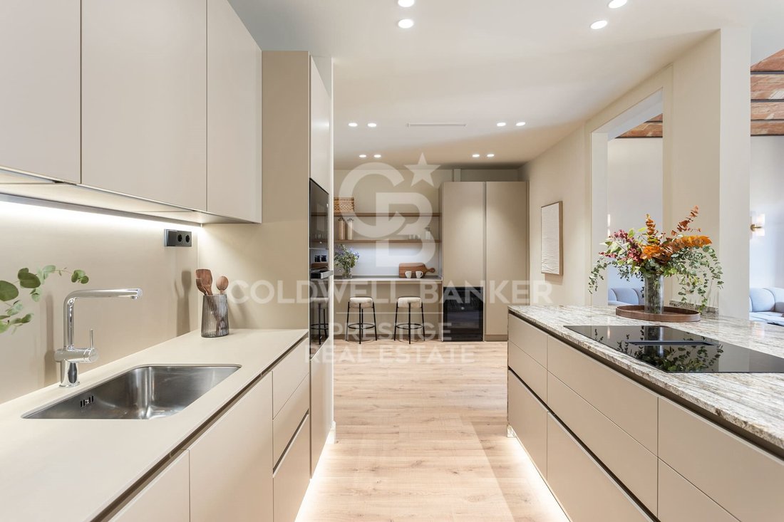 Apartment in Eixample, Barcelona, Spain 5 - 16573402