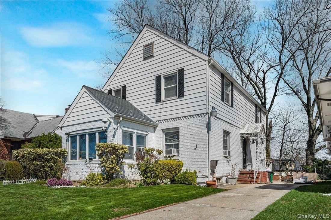 House in New York, New York, United States 1 - 17653816