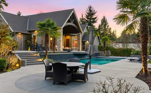 House in Lake Oswego, Oregon, United States 1
