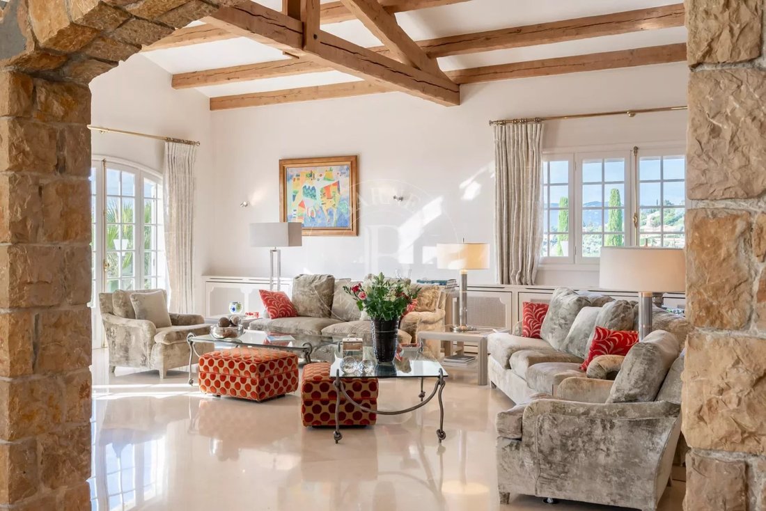 Villa in Le Grand Duc-Minelle, Mandelieu-la-Napoule, France 3 - 17645606