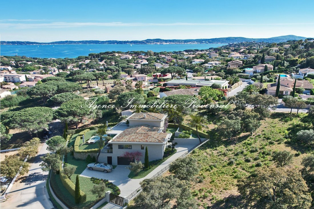 Villa in Ville-Les Saquedes-Le Bouillonnet, Sainte-Maxime, France 1 - 17646415