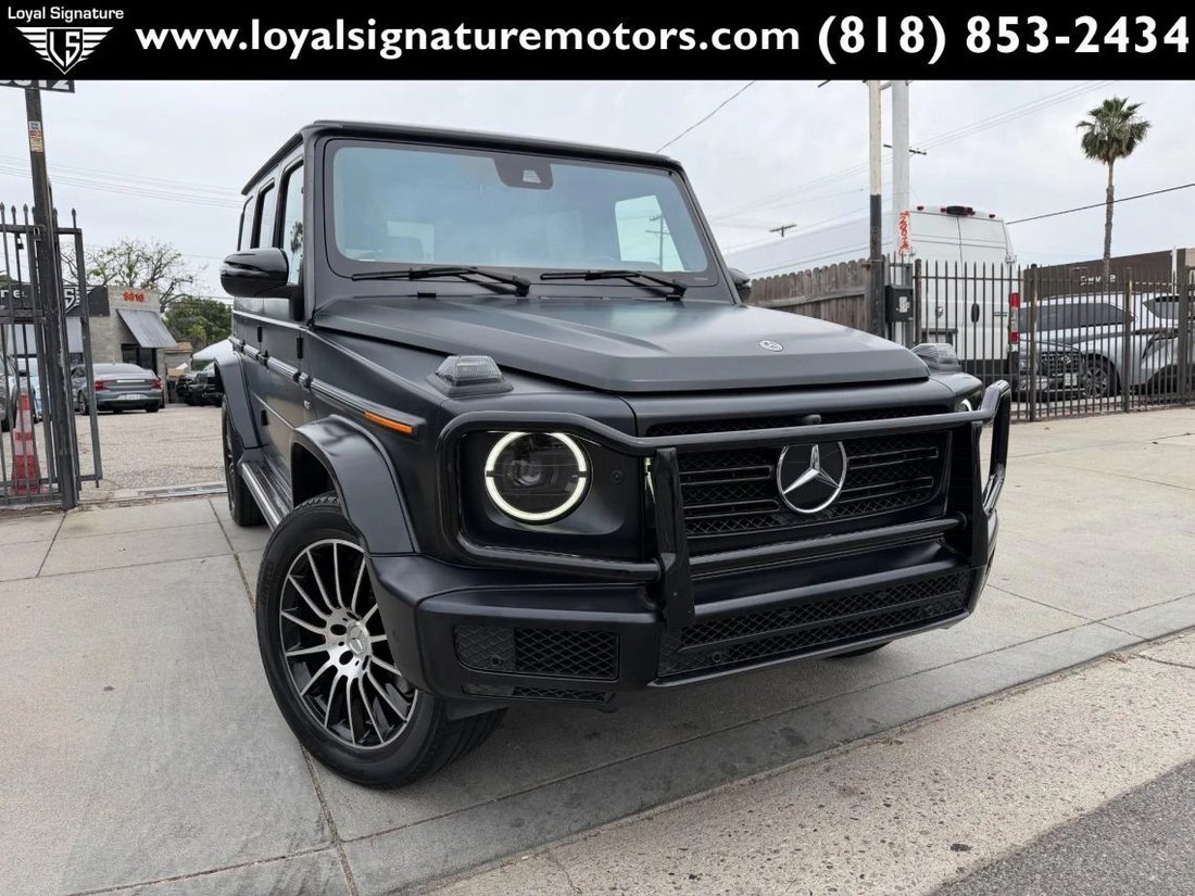 Suv in Van Nuys, CA, United States 1 - 17647400