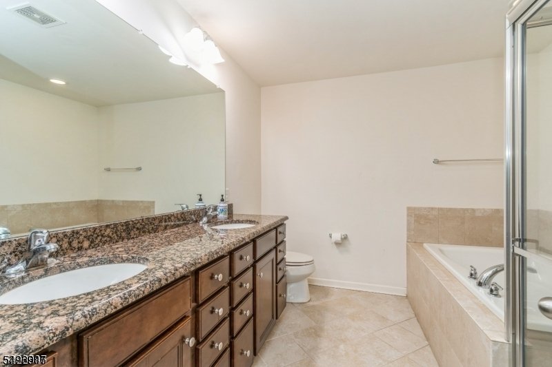 Condo in Montgomery, New Jersey, United States 4 - 17646164