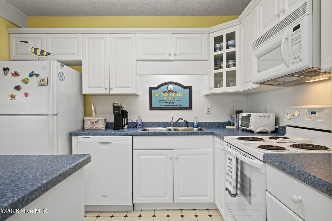 Condo in Emerald Isle, North Carolina, United States 5 - 17652182