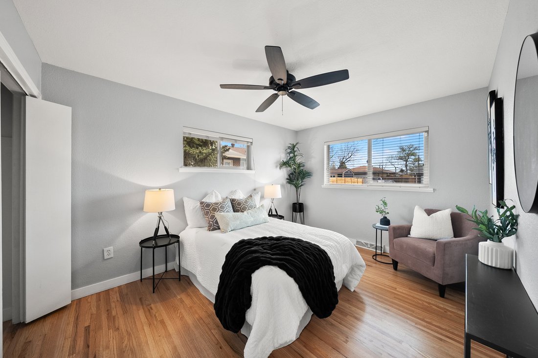 Lakewood, Colorado, United States 4 - 17647345