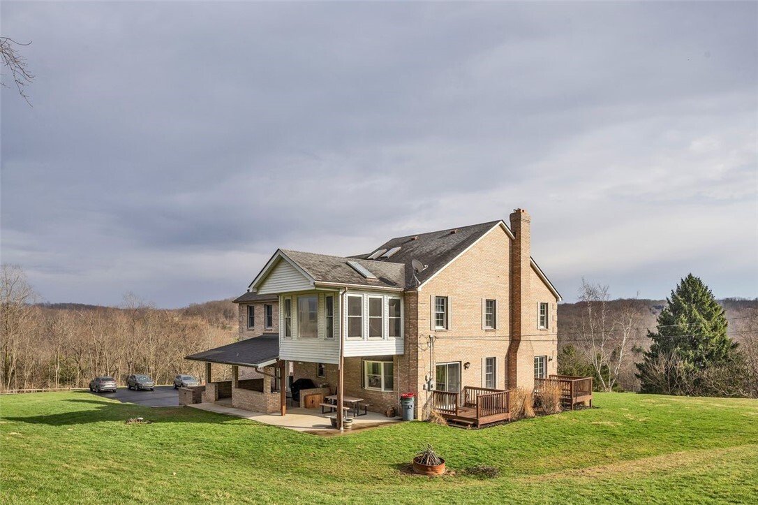 House in Zelienople, Pennsylvania, United States 3 - 17644598