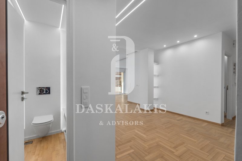 Apartment in Sunoikia Kolonakiou, 1st District of Athens, Athens 2 - 16810248