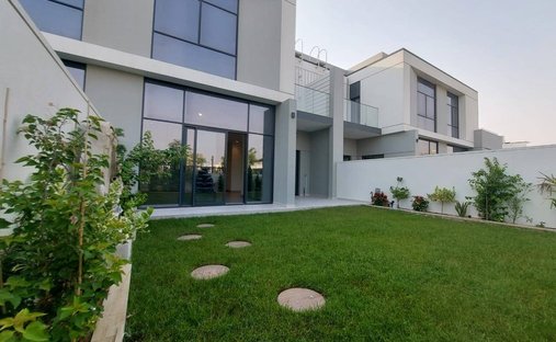 Townhouse in Jebel Ali Village, Dubai, United Arab Emirates 1