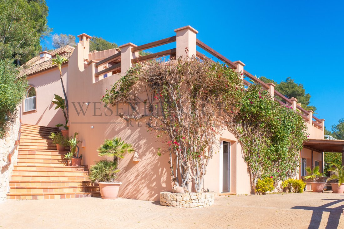 Villa in Jesus, Santa Eularia des Riu, Balearic Islands 3 - 17645951