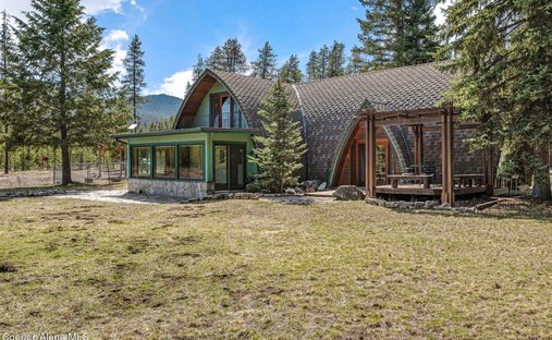 House in Nordman, Idaho, United States 1