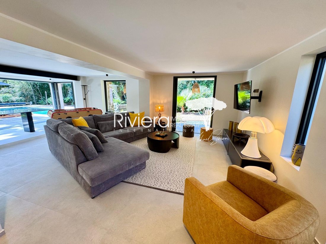 Villa in La Croix-Valmer, Provence-Alpes-Côte d'Azur, France 5 - 15390208