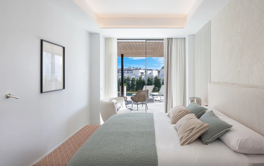 Apartment in Marbella, Andalusia, Spain 4 - 17647802