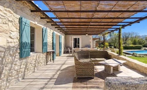 House in Saint-Rémy-de-Provence, Provence-Alpes-Côte d'Azur, France 1