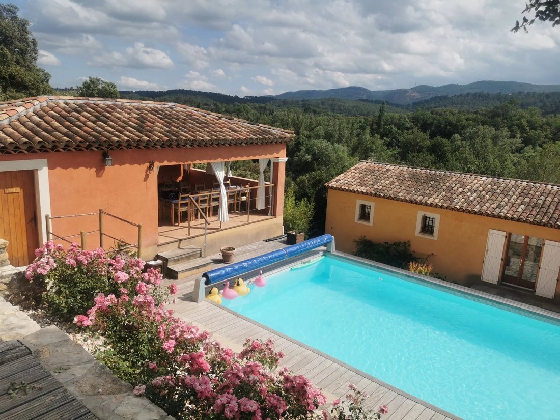 Villa in Le Thoronet, Provence-Alpes-Côte d'Azur, France 1 - 17646891