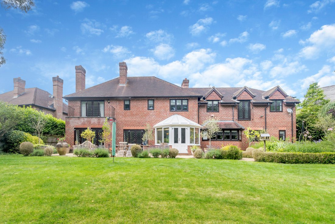 House in Beaconsfield, England 2 - 17652180