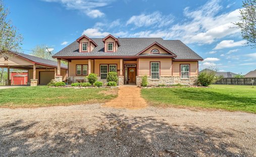 House in Fulshear, Texas, United States 1
