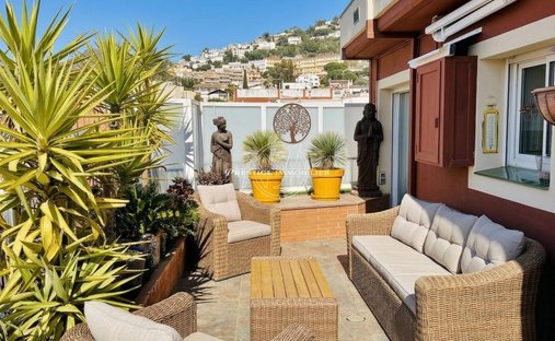Apartment in Roses, Catalonia, Spain 1