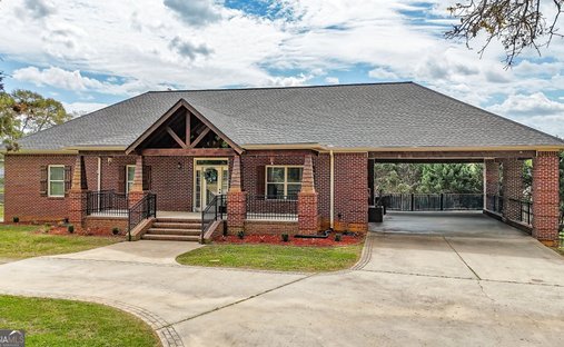 House in Taylorsville, Georgia, United States 1