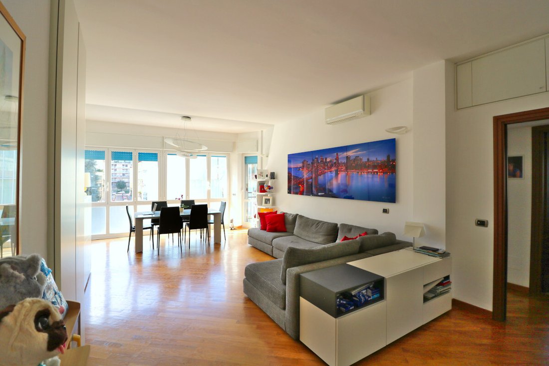 Apartment in Porta Vittoria, Milan, Lombardy 2 - 17645692