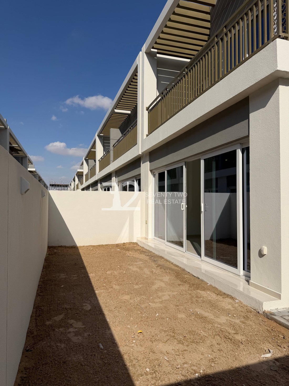 Townhouse in Damac Hills 2, Dubai, United Arab Emirates 2 - 17646537