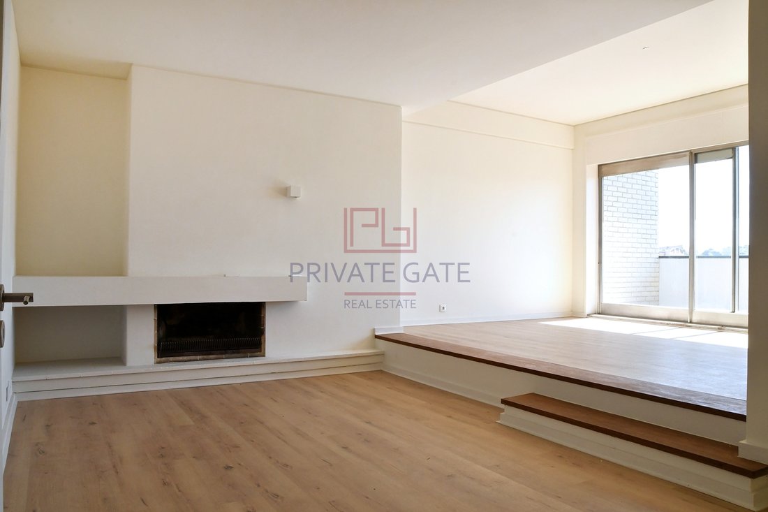 Apartment in Senhora da Hora, Porto District, Portugal 2 - 17647827